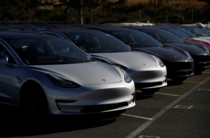 ˹Model 3,Ͷ˹˹ǰModel 3aٶȣR˹