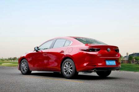 MAZDA3ِ